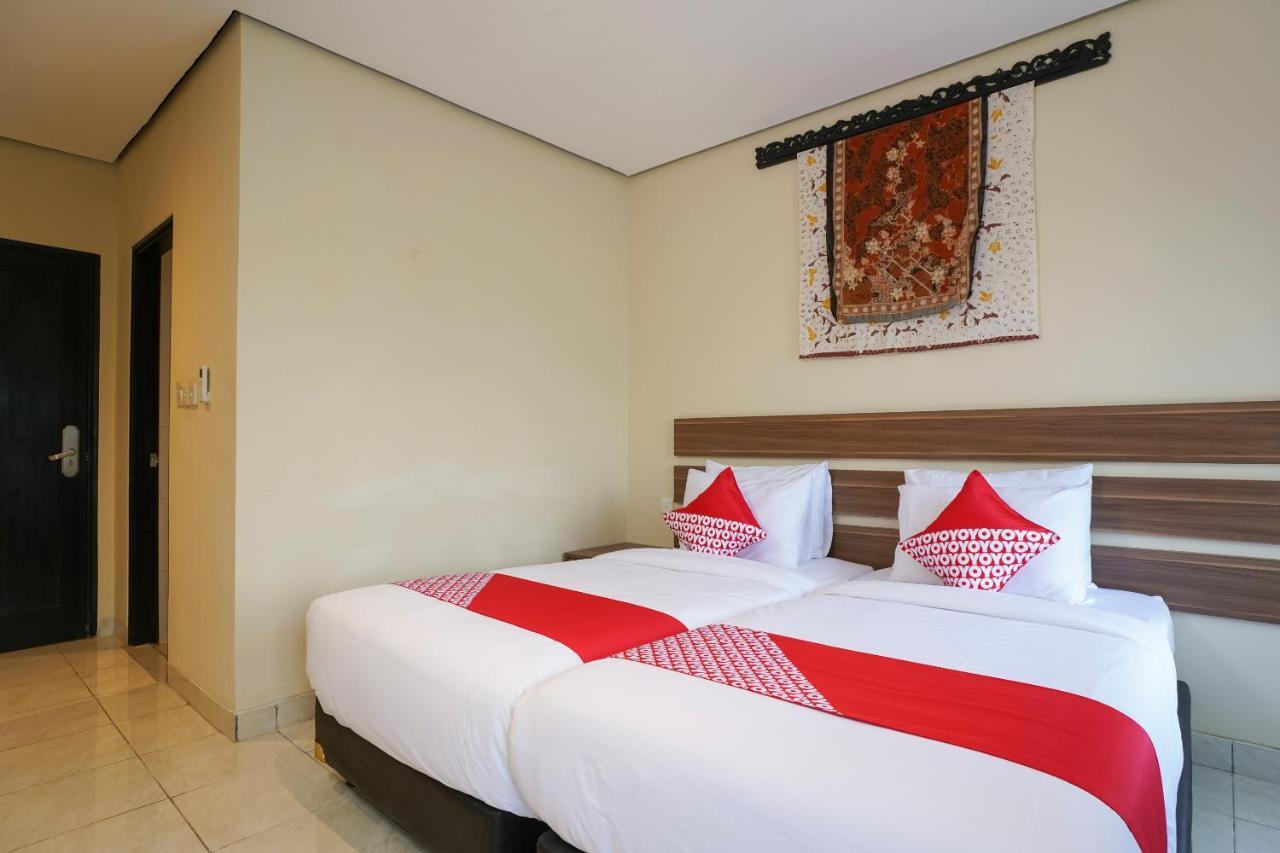Oyo 1992 China Town Hotel Bali Kuta Lombok Εξωτερικό φωτογραφία